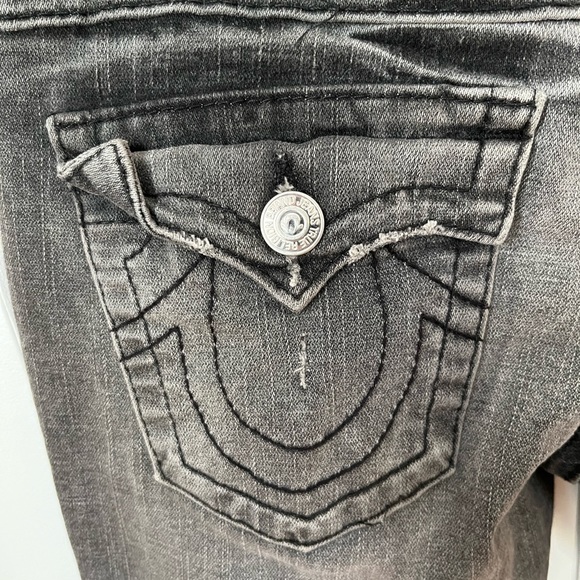 TRUE RELIGION JEANS - Joey Cut. Black Denim. Distressed Look. Size 29 - Picture 9 of 10